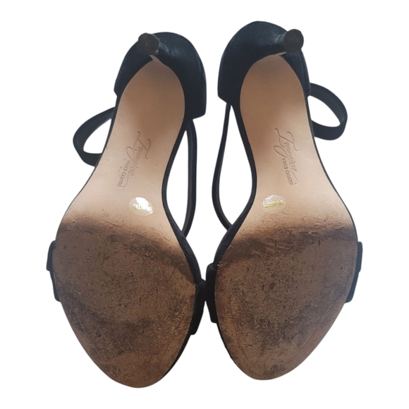 Imagine VINCE CAMUTO Devin Black Velvet Dress Sandals - Size 9.5 - Pre-owned - Picture 10 of 14